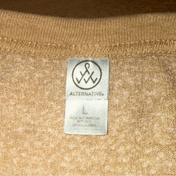 Magnolia Waco TX Graphic Sweatshirt Tan Cozy Pullover Large - Picture 6 of 10